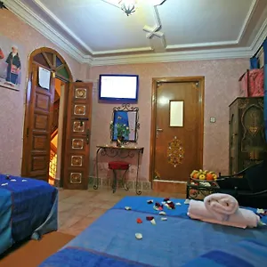 احجز هنا